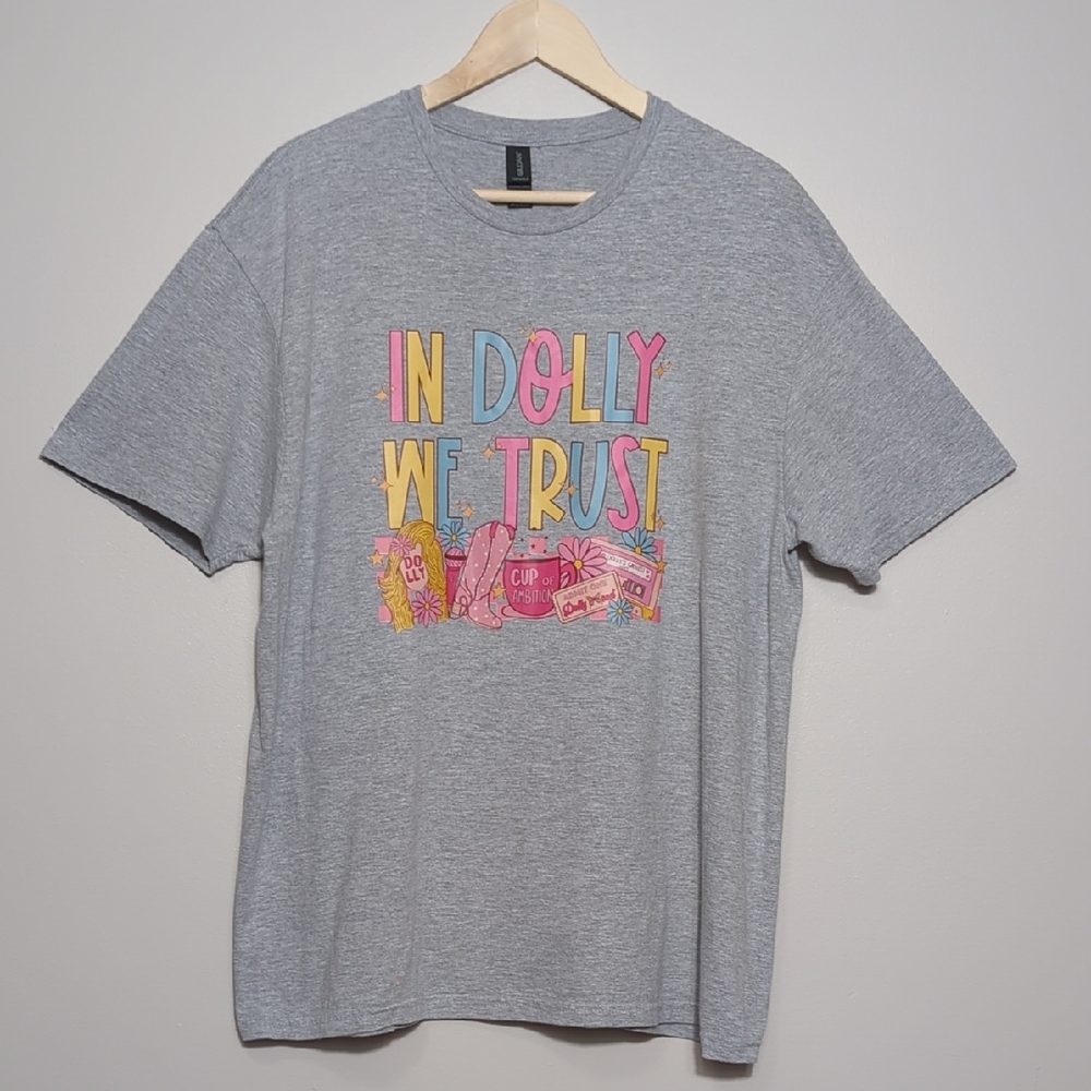 Heather Gray 'In Dolly We Trust' Graphic Novelty Shirt‎ Dollywood Unisex XL Pink